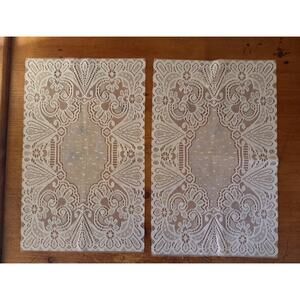 Lace Placemats Set of 2 Vintage Style Floral Table Mats Cottage Decor